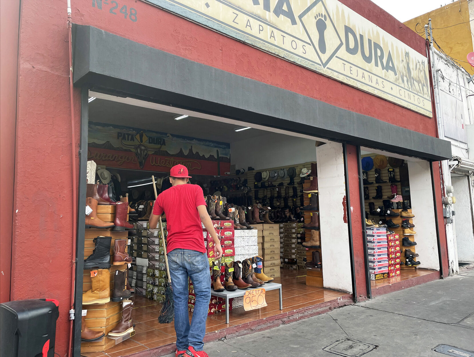 Nogales Sonora store